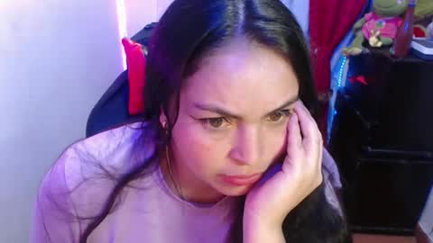 Snapshot of britannysexxy chatting on February 3, 6:02 am scarleth follow mee 3 kis online show from February 3, 6:02 am
