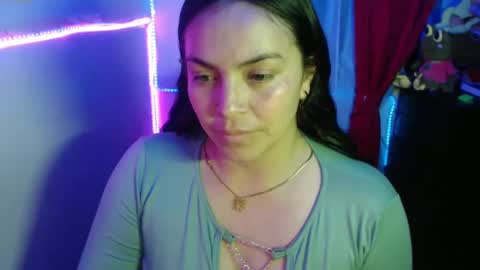 Snapshot of britannysexxy chatting on February 8, 7:48 am scarleth follow mee 3 kis online show from February 8, 7:48 am