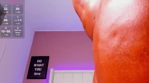Snapshot of britanymooree chatting on October 15, 11:16 pm Britany online show from October 15, 11:16 pm