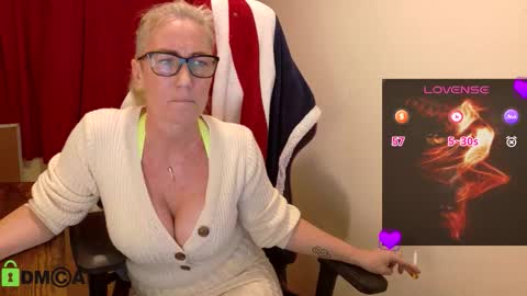 Lady Annabelle Montgomery online show from December 19, 11:11 pm