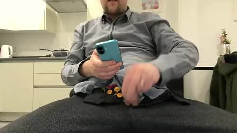 Britishman1989 online show from March 17, 10:15 pm