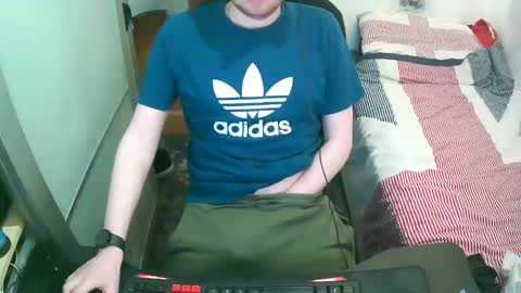 British Tom online show from February 25, 12:14 am