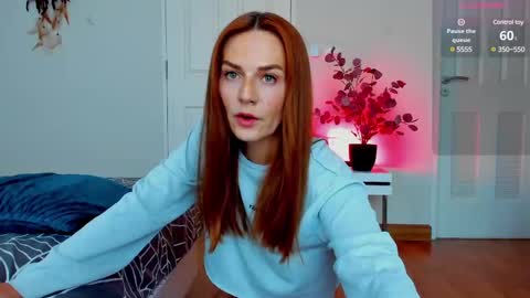 Snapshot of britneyhall chatting on February 26, 8:17 am britneyhall online show from February 26, 8:17 am