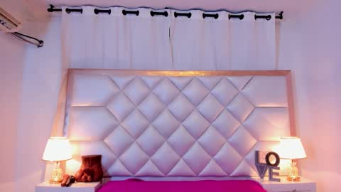 Brittany  online show from October 19, 3:00 am