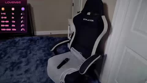 brookebee online show from March 8, 12:33 am