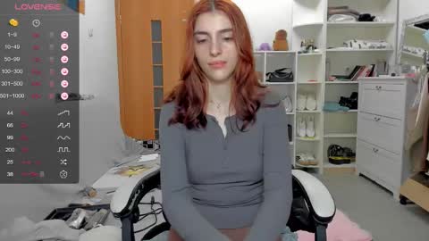 broosnica1 online show from May 31, 10:36 am