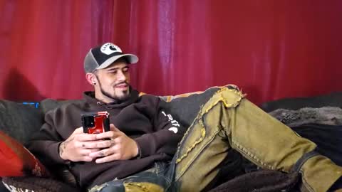 Snapshot of brownboyt chatting on October 11, 3:59 pm brownboyt online show from October 11, 3:59 pm