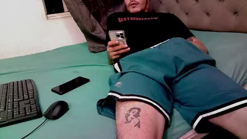 Snapshot of brownnie_man chatting on October 11, 3:11 am Mandinnnngooooo online show from October 11, 3:11 am