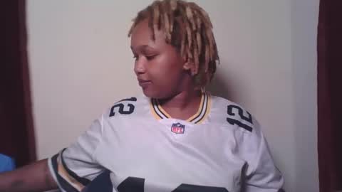 Snapshot of browny_candyz chatting on January 27, 4:22 pm Tracy online show from January 27, 4:22 pm