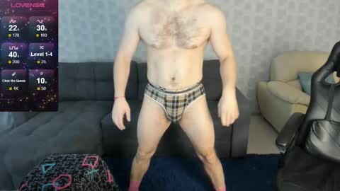 Snapshot of bruce_wayne94 chatting on March 6, 10:41 am Bruce Wayne94 online show from March 6, 10:41 am