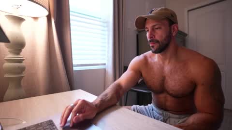 onlyfans BRUCESTRYKER online show from February 2, 10:17 pm