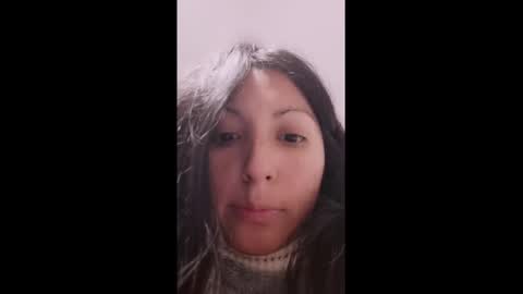 Snapshot of brunela chatting on February 3, 2:03 am brunela online show from February 3, 2:03 am