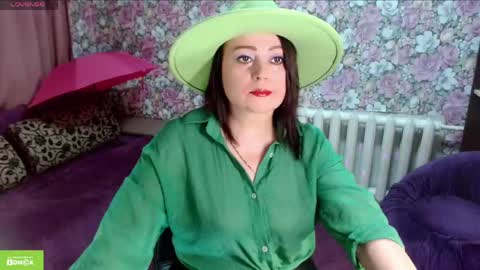 Julia online show from May 8, 9:31 pm