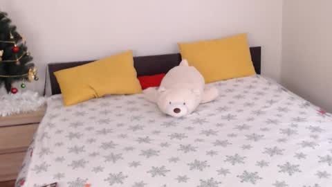 Ellis online show from December 22, 7:48 am