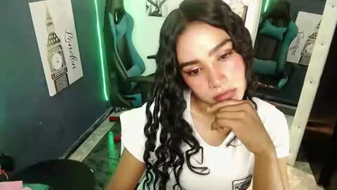 bruniemanhattan online show from January 20, 3:18 pm