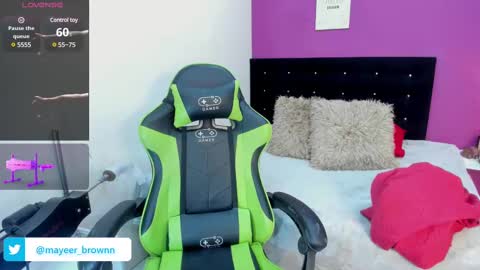 Snapshot of brunna_brownn chatting on March 1, 12:23 pm Brunna online show from March 1, 12:23 pm