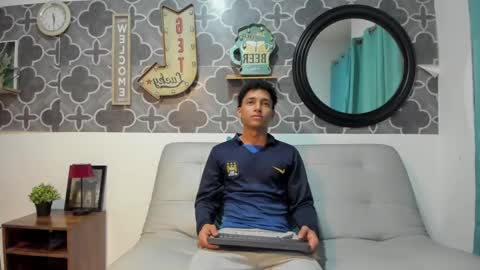 bruno_snow online show from April 2, 3:47 am