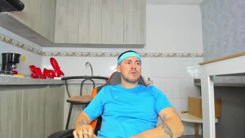 Snapshot of brunowalkerr chatting on September 16, 12:51 pm Say me Bruno online show from September 16, 12:51 pm