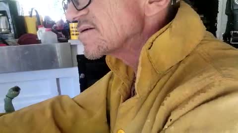 Snapshot of brushsquach chatting on October 18, 7:07 pm Steve... aka SkinnieDippin aka TimberTramp online show from October 18, 7:07 pm