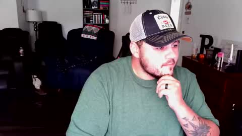 10-7 Guy online show from October 21, 5:16 pm
