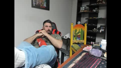 Snapshot of brutalmaster1983 chatting on February 9, 6:01 am BRUTALMASTER1983 online show from February 9, 6:01 am