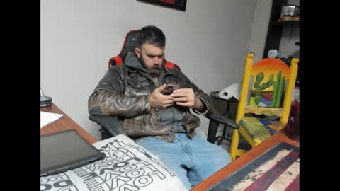 Snapshot of brutalmaster1983 chatting on February 11, 6:55 pm BRUTALMASTER1983 online show from February 11, 6:55 pm