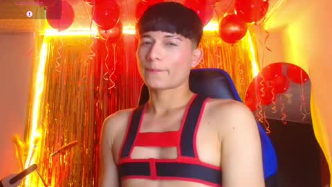 BRYAM INDEPENDENT MODEL online show from September 26, 1:13 am