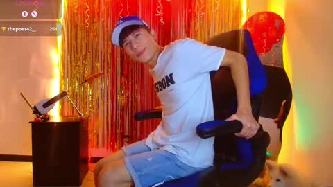 BRYAM INDEPENDENT MODEL online show from September 19, 2:37 am