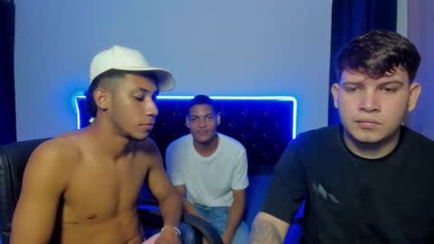 Snapshot of bryan_master77 chatting on October 19, 3:00 am bryan_master77 online show from October 19, 3:00 am