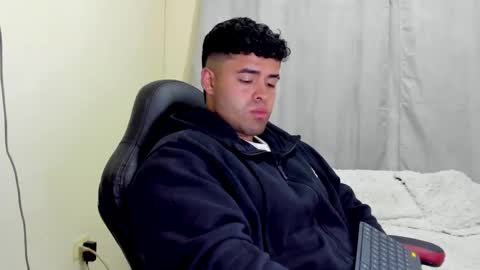 bryan stoness online show from December 5, 2:26 am