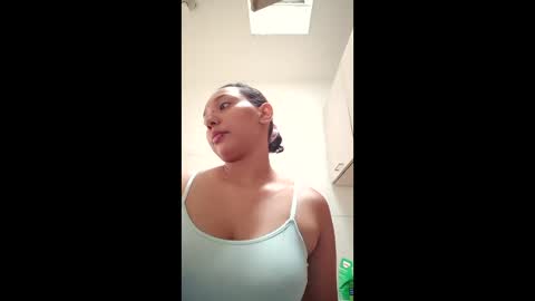 bryana_jones online show from April 29, 6:35 pm