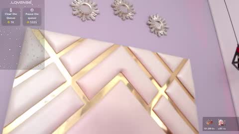 Becky Anders  online show from November 28, 6:59 pm