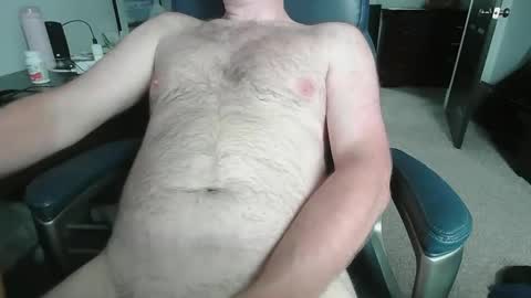 bryanbrwn2001 online show from June 2, 6:43 pm