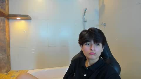 Snapshot of bryce_evans chatting on October 14, 3:37 pm B R Y C E  online show from October 14, 3:37 pm