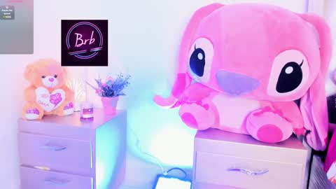 Carly     online show from February 3, 6:07 pm