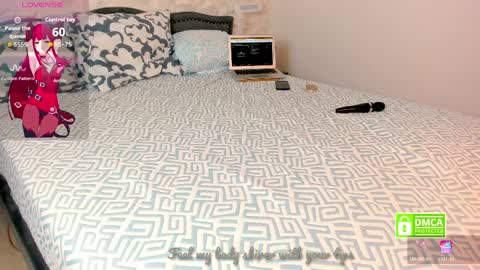 Nylon queen  genuine model who bring pantyhose on chaturbate for first time   the others just copy my room for money  online show from March 27, 5:35 am