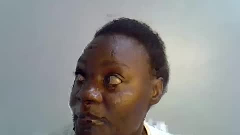 bubbly_ass30 online show from December 1, 8:07 pm