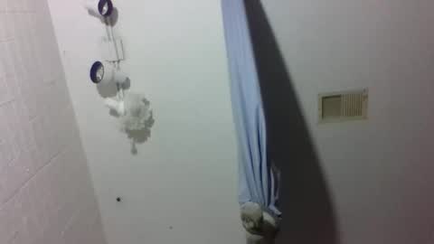 buckoykang online show from April 22, 7:10 pm