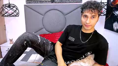 Buddy Whitte online show from December 17, 12:34 pm