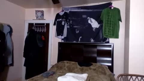 buddylovex online show from December 3, 9:37 pm