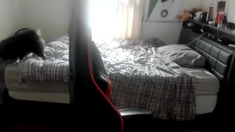 buffsexyman24 online show from March 6, 8:05 pm