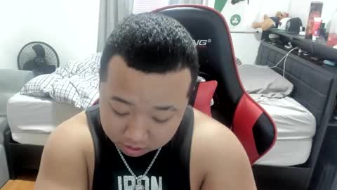 buffsexyman24 online show from March 5, 3:07 pm