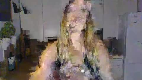 Buffy online show from October 27, 3:23 pm