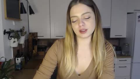 Buffy online show from December 3, 3:13 pm