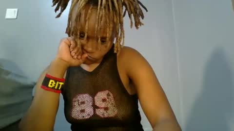 Snapshot of buga_baby chatting on October 15, 2:04 am buga_baby online show from October 15, 2:04 am