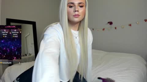 buitifulblonde online show from January 6, 1:53 am