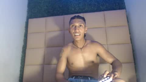 bull_cam online show from September 12, 7:16 pm