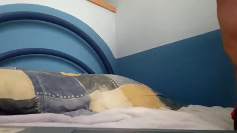 Bullboy9292 online show from January 18, 1:53 pm