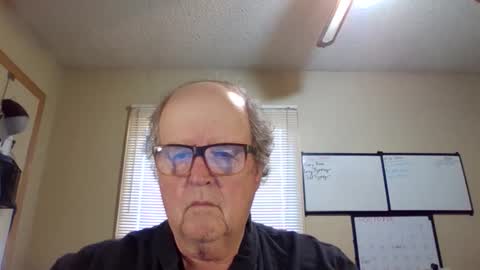 Snapshot of bullfrogg5050 chatting on October 17, 7:29 pm bullfrogg5050 online show from October 17, 7:29 pm