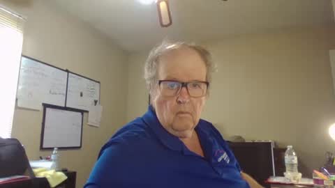 Snapshot of bullfrogg5050 chatting on September 18, 10:14 pm bullfrogg5050 online show from September 18, 10:14 pm